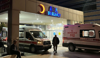 Yemekte tavuk yiyen 126 işçi hastanelik oldu